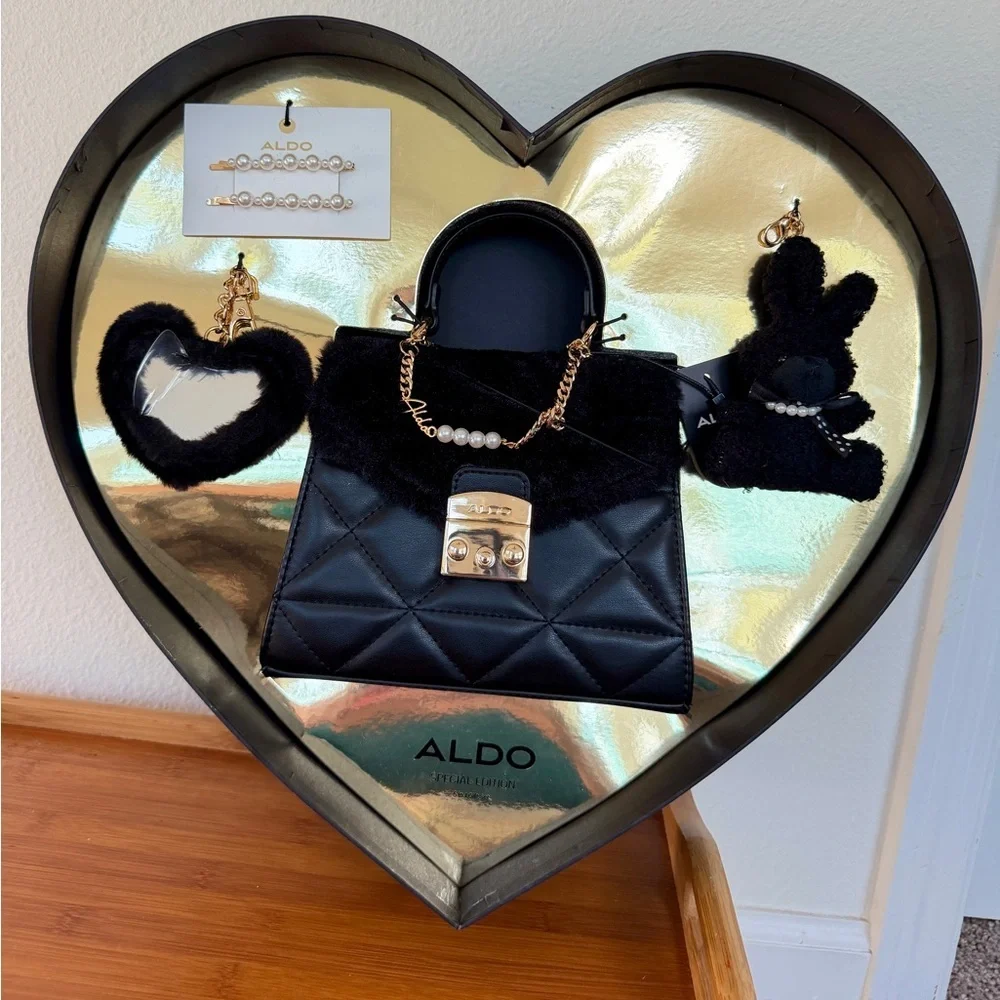ALDO Limited‎ Edition Crossbody Bag & Accessories Set Heart Gift Box Valentines